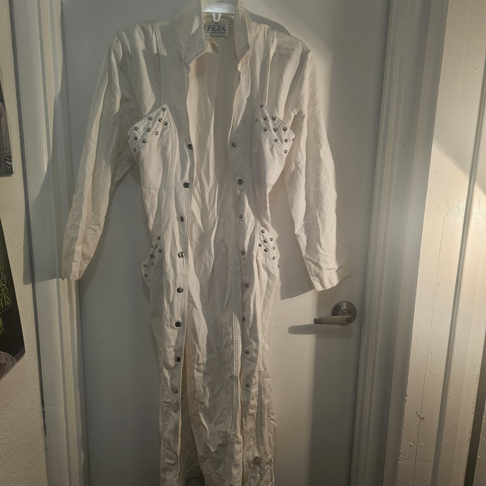 Arpeja White Button-Up Shirt